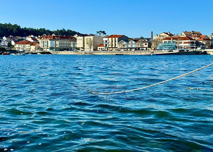 Paseo Maritimo-a *