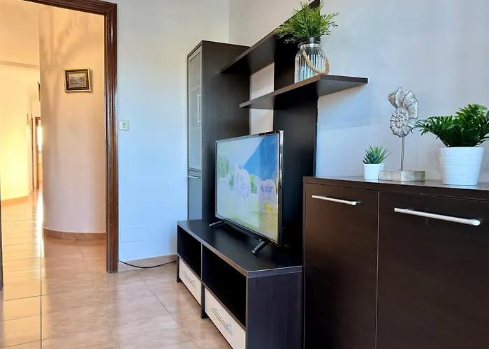 Paseo Maritimo-a * Ла-Исла-де-Ароса